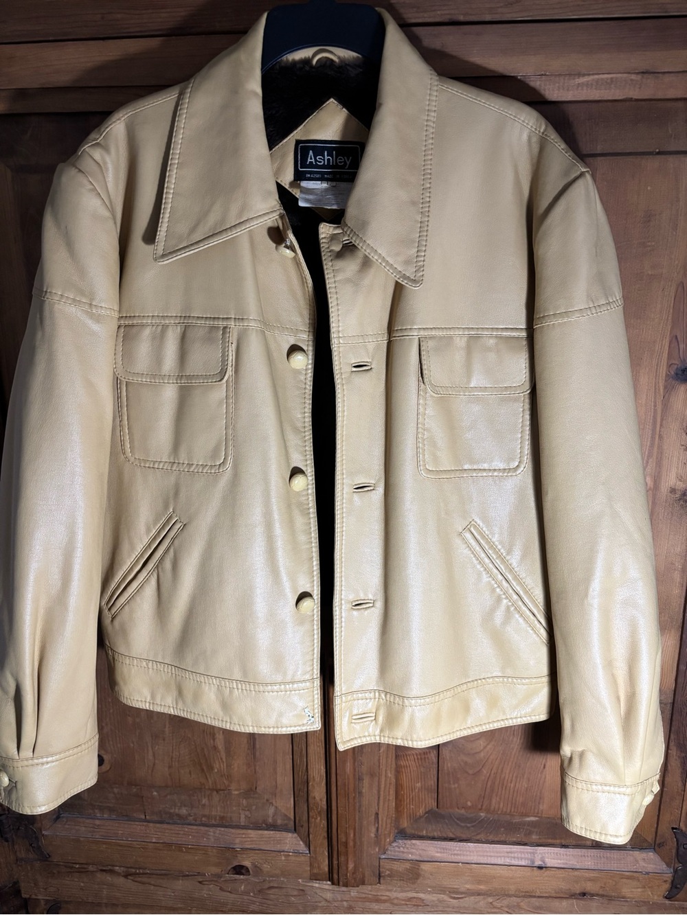 Vintage Ashley By 26 International Men's Cream Faux Leather Bomber Jacket